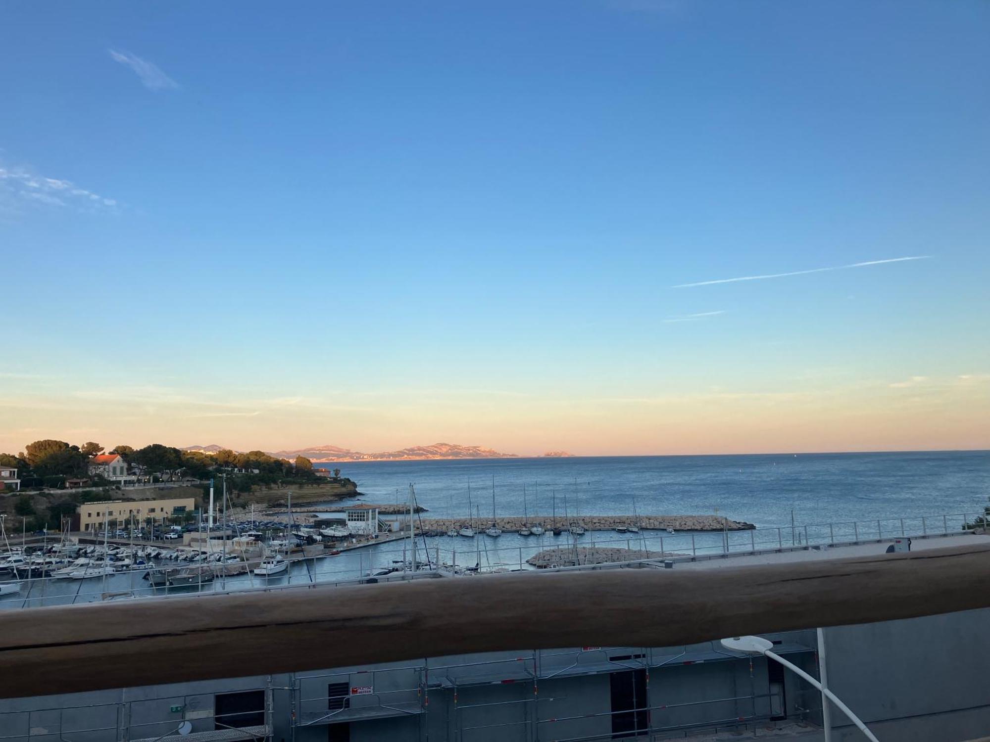 Apartamento T2 Vue Sur Le Port Jacuzzi Terrasse Et Parking Carry-le-Rouet Exterior foto